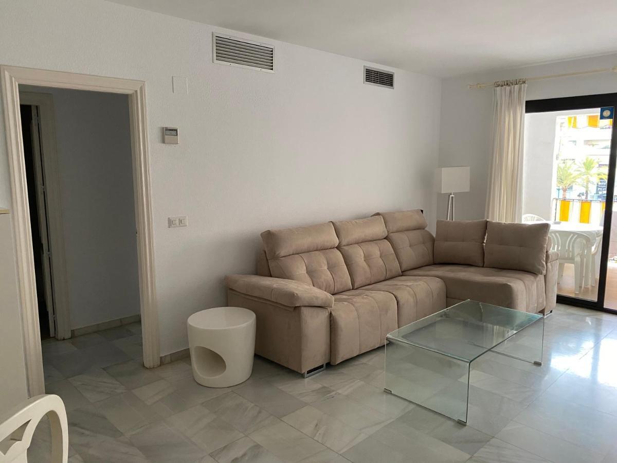 Jardines Del Puerto Apartman Marbella Kültér fotó