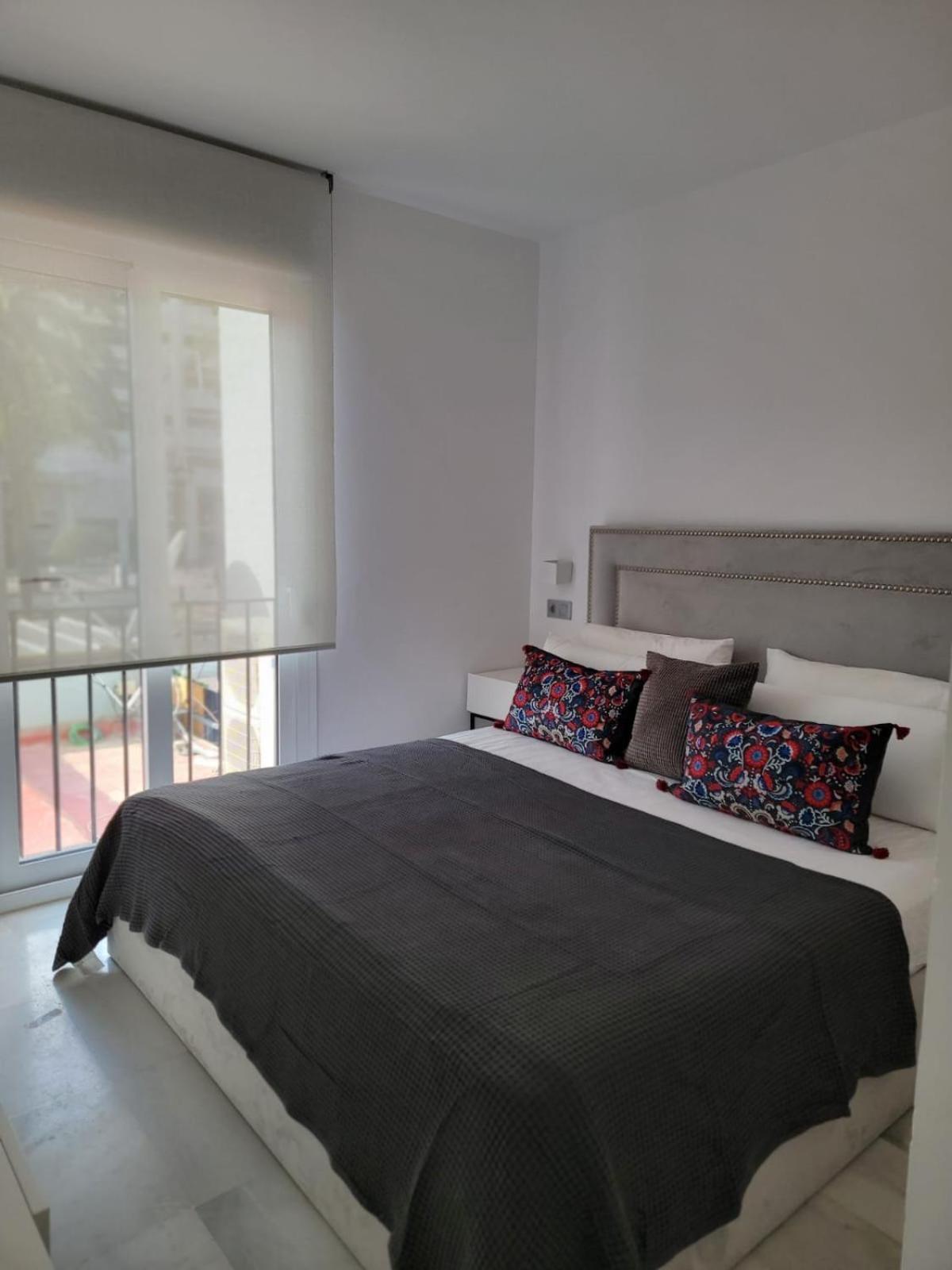 Jardines Del Puerto Apartman Marbella Kültér fotó