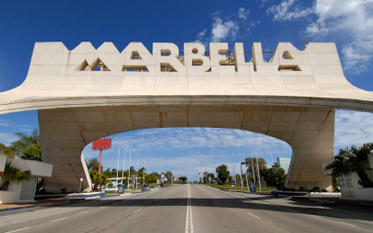 Jardines Del Puerto Apartman Marbella Kültér fotó
