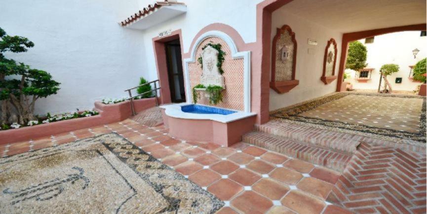 Jardines Del Puerto Apartman Marbella Kültér fotó
